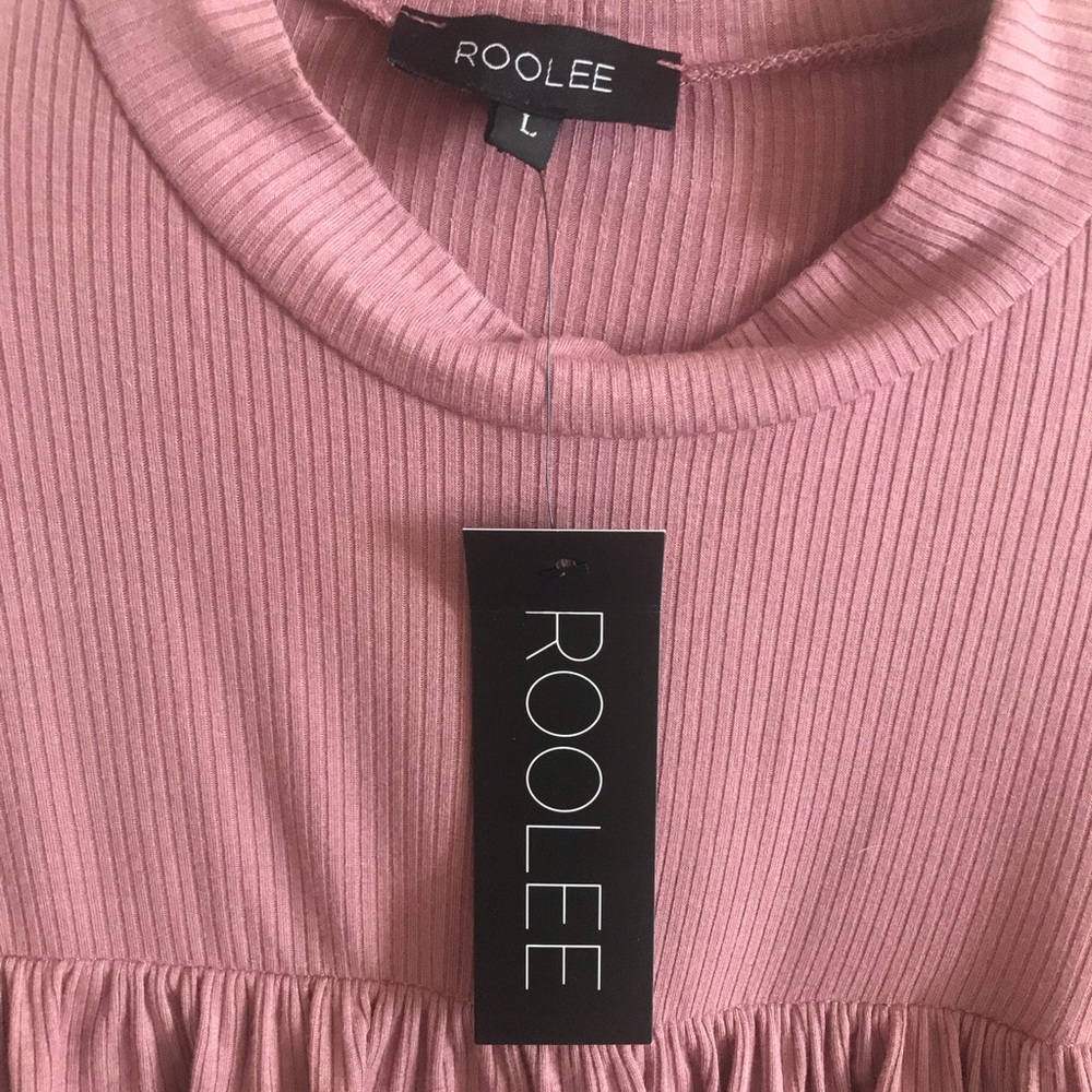 🎀 Mauve Ruffle Top by Roolee 🎀 - Picture 2 of 8